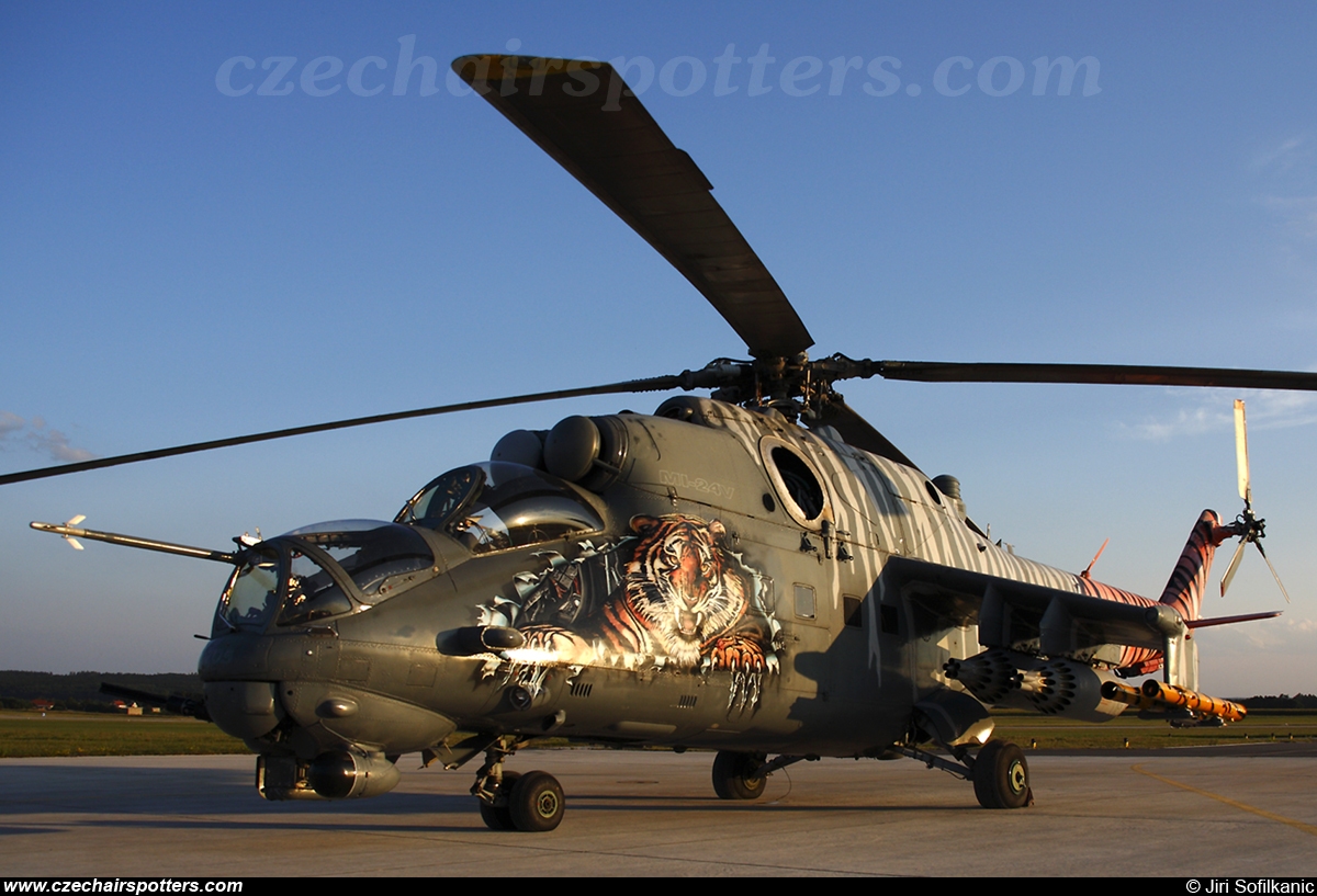Czech - Air Force &ndash; Mil Mi-24V Hind 0705