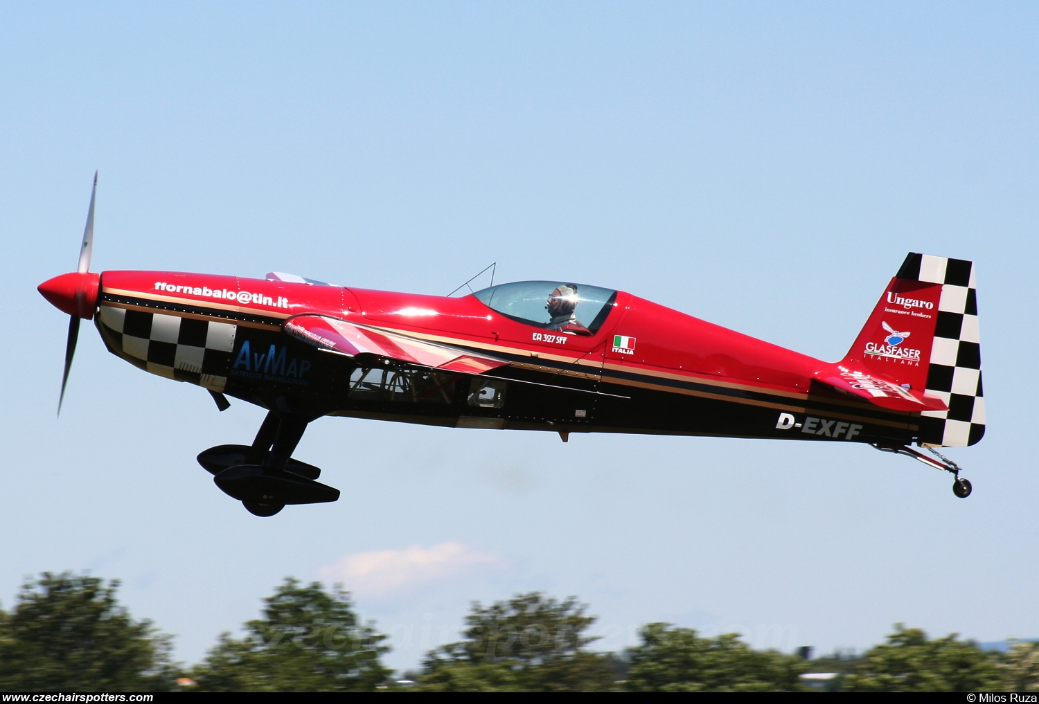 private &ndash; Extra EA-300L D-EXFF