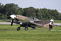 Jacquard collection &ndash; Supermarine Spitfire Mk XIX F-AZJS/ PS890/ UM-E/