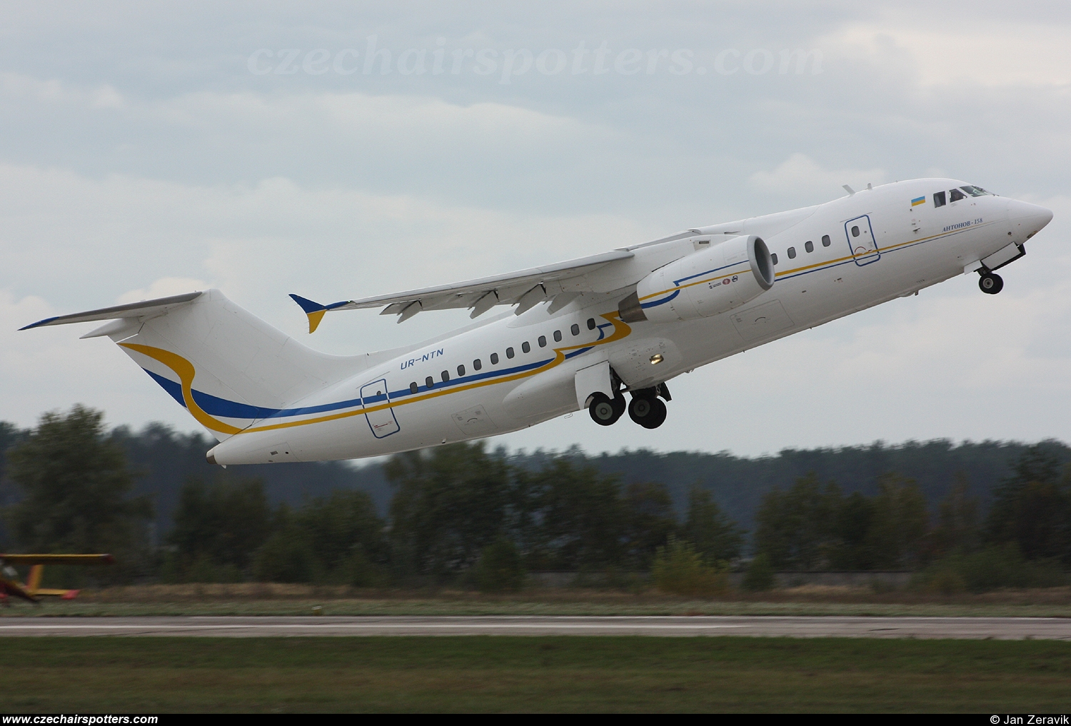 Antonov Design Bureau &ndash; Antonov An-158 UR-NTN