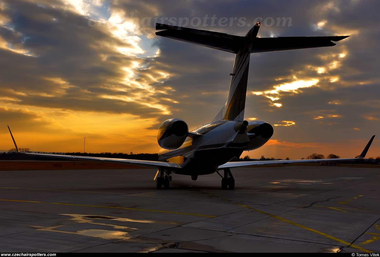ABS Jets &ndash; Embraer ERJ-135BJ OK-ROM