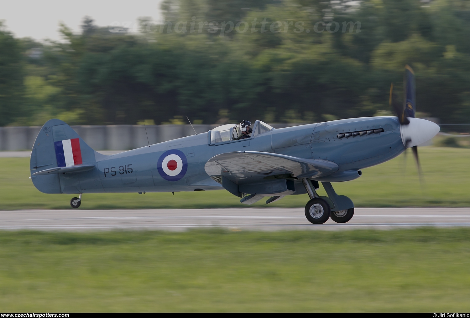 UK - Air Force &ndash; Supermarine Spitfire Mk PR XIX PS915