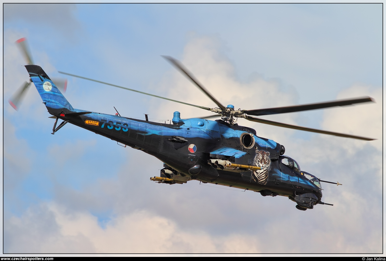 Czech - Air Force &ndash; Mil Mi-24V Hind 7353