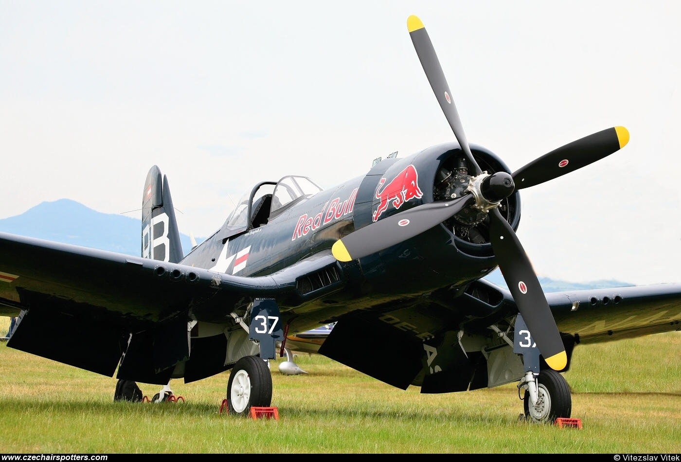Red Bull Racing Team &ndash; Vought F4U-4 Corsair OE-EAS