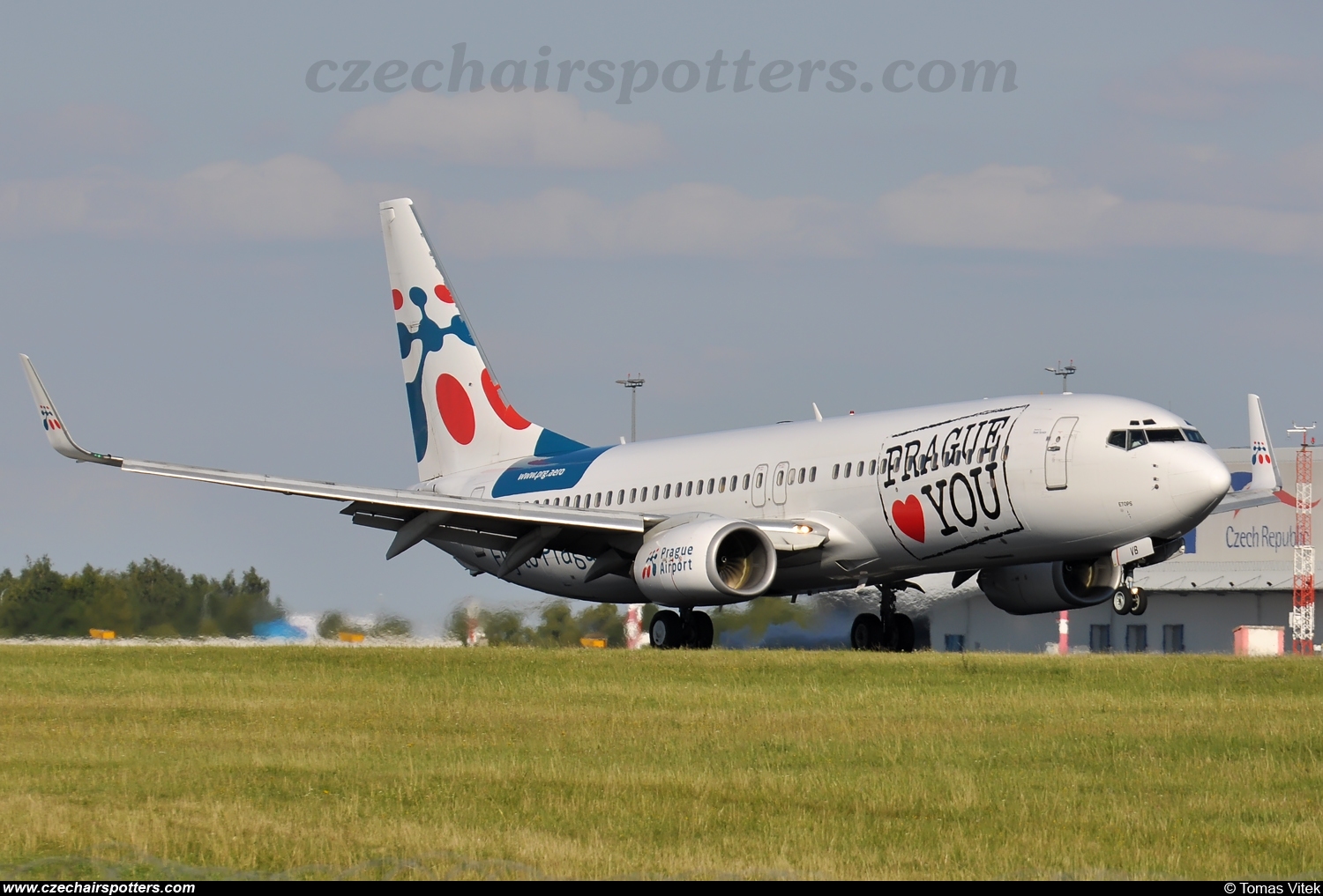 Travel Service &ndash; Boeing B737-8Q8 OK-TVB
