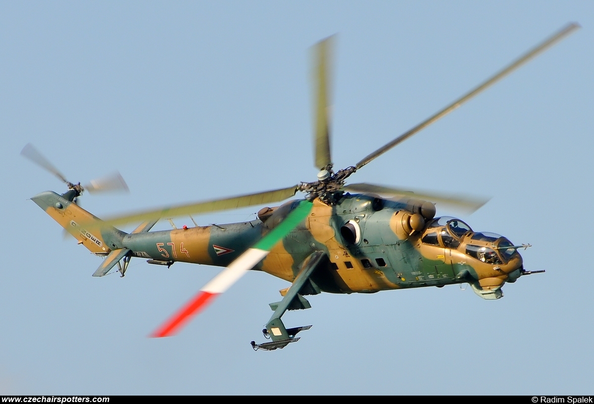 Hungary - Air Force &ndash; Mil Mi-24D Hind 574