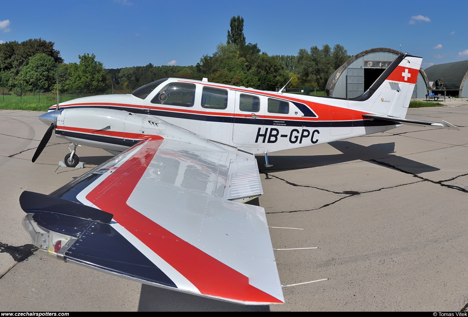 Schweiz. Eidgenossenschaft &ndash; Beech BARON G58 HB-GPC