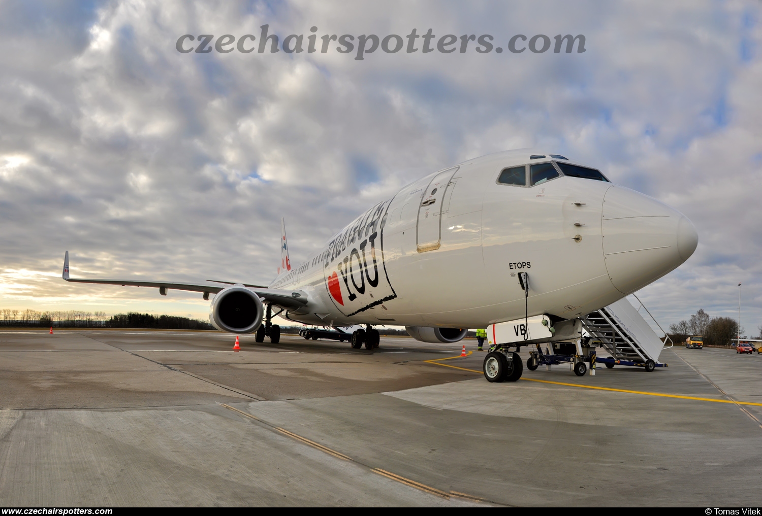 Travel Service &ndash; Boeing B737-8Q8 OK-TVB