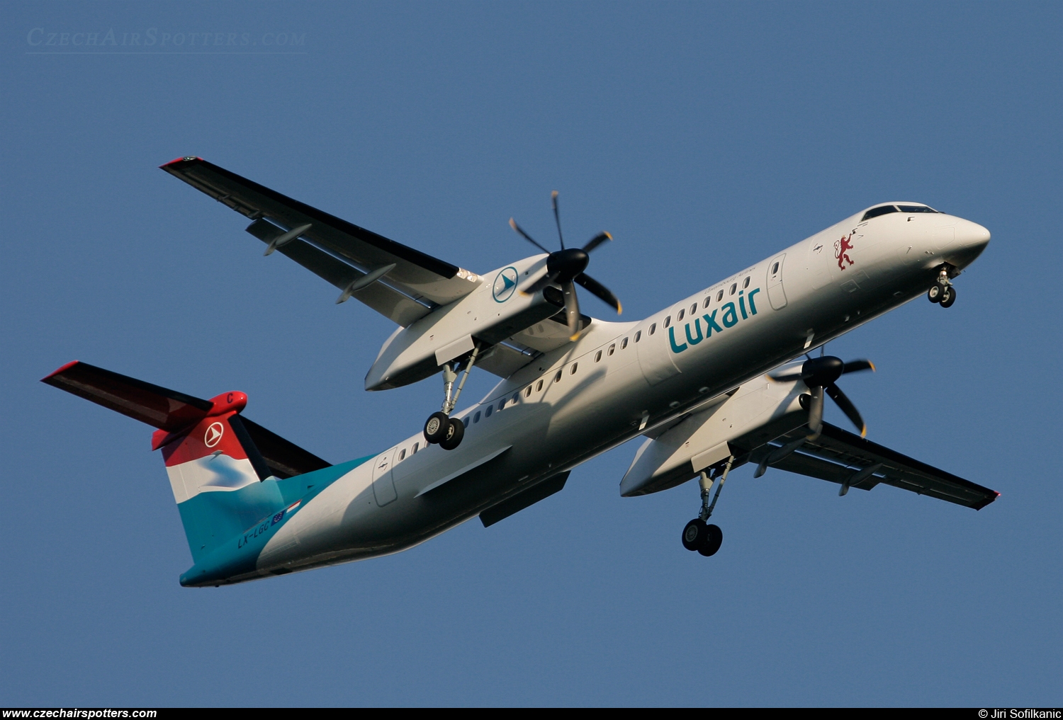 Luxair ( LGL , LG ) &ndash; De Havilland Canada DHC-8-402Q Dash 8 LX-LGC