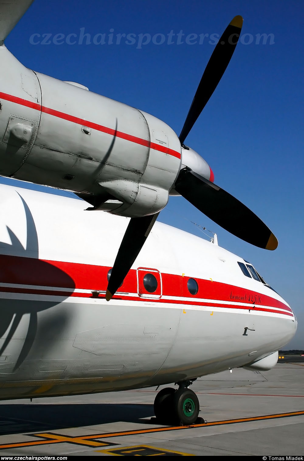 Meridian Aviation &ndash; Antonov An-12BK Cub UR-CAG