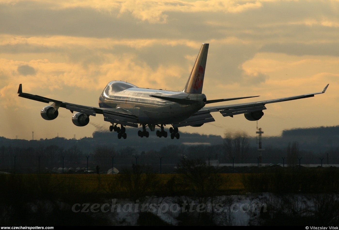 China Airlines (CAL) &ndash; Boeing B747-409F/SCD B-18707