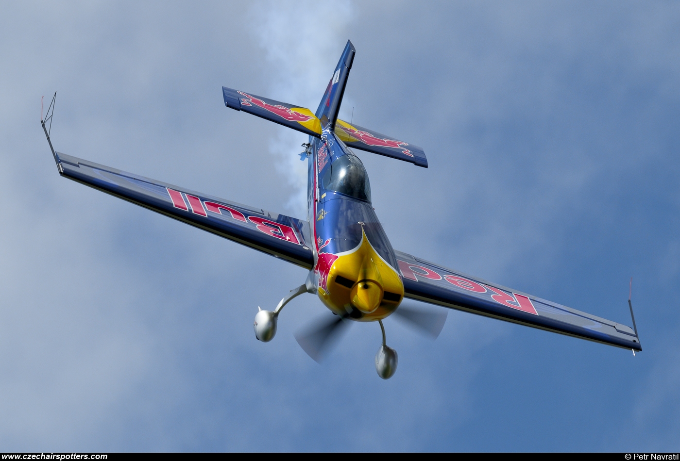 Red Bull Racing Team &ndash; Extra EA-300SR OK-SON