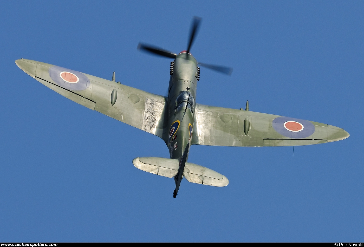 private &ndash; Supermarine Spitfire Mk XVIE (type 361) G-MXVI/TE184/EJC
