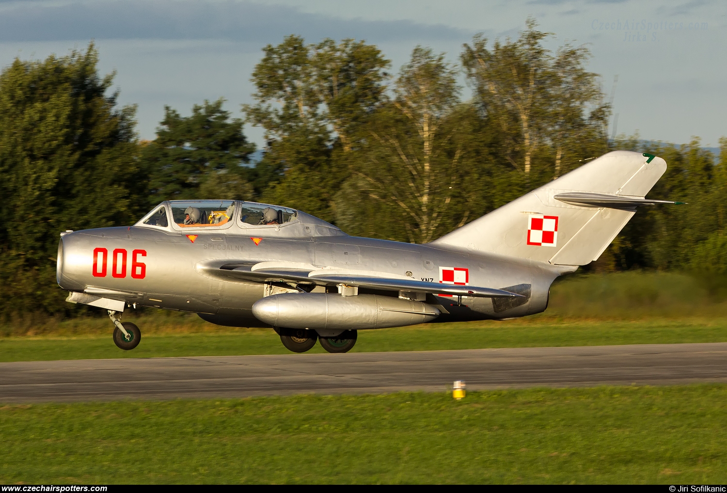 Polskie Orly &ndash; Mikoyan-Gurevich MiG-15UTI Midget (PZL-Mielec SBLim-2 ) SP-YNZ