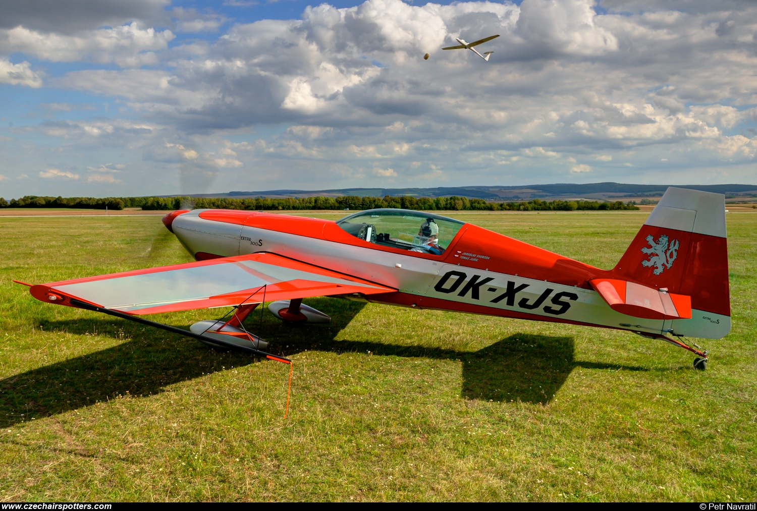 private &ndash; Extra EA-300S OK-XJS