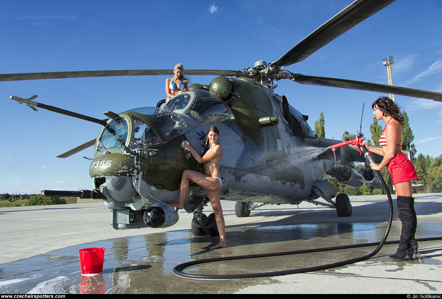 Czech - Air Force &ndash; Mil Mi-24V Hind 7355