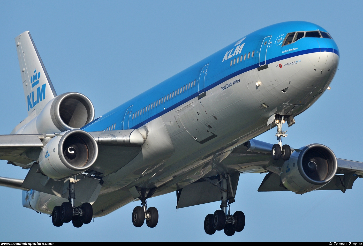 KLM  Royal Dutch Airlines( KLM , KL ) &ndash; McDonnell Douglas MD-11 PH-KCE