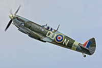 private – Supermarine Spitfire Mk XVIE (type 361) DU-N/TE184