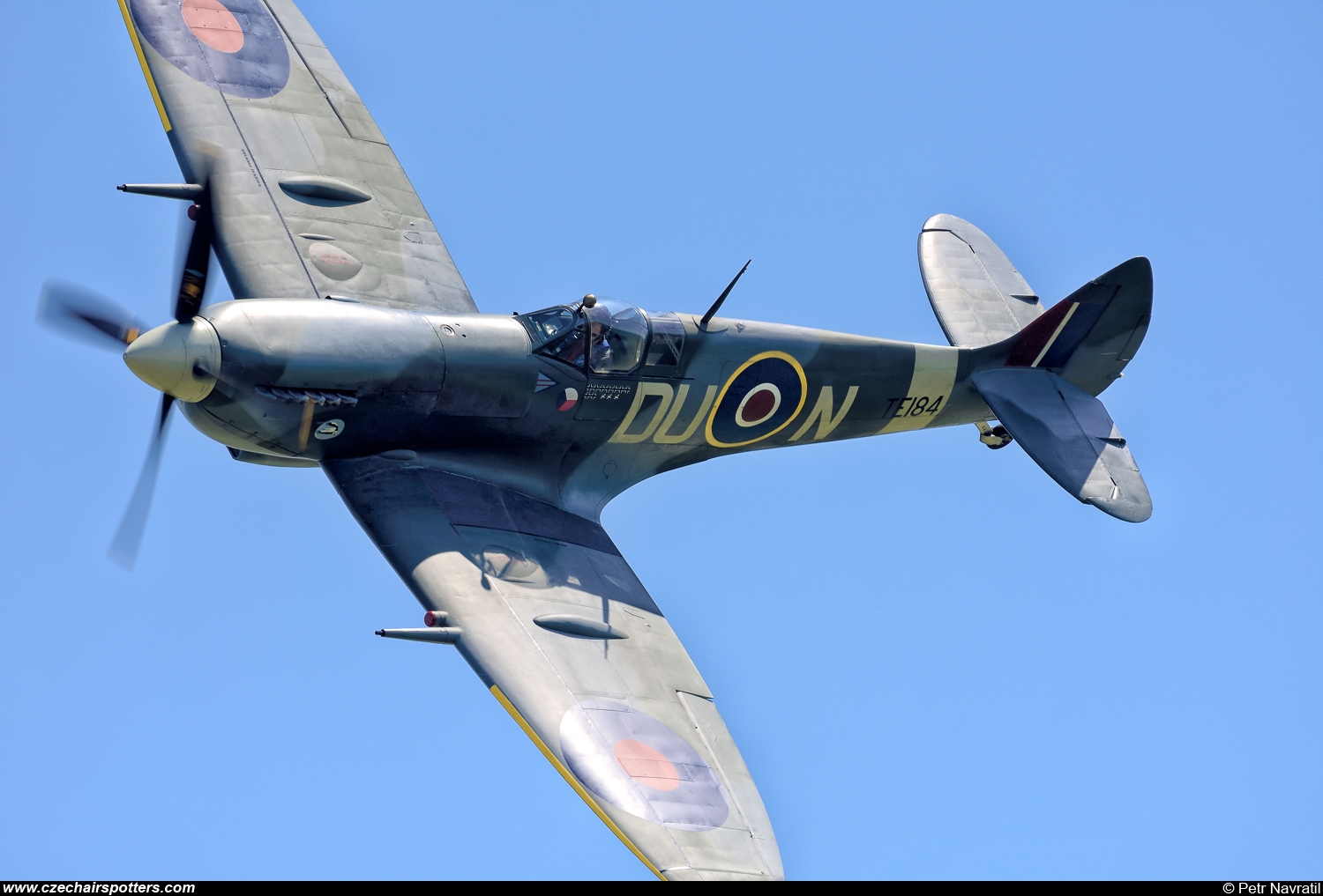 private – Supermarine Spitfire Mk XVIE (type 361) DU-N/TE184