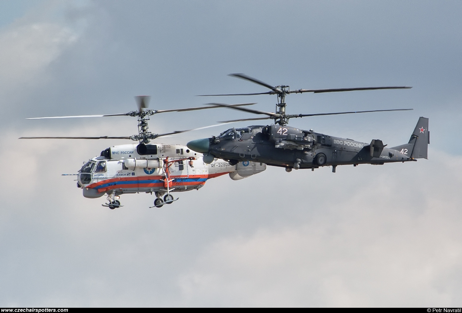 Russia - Air Force &ndash; Kamov Ka-52 Alligator (Hokum B) RF-91334/42 WHITE