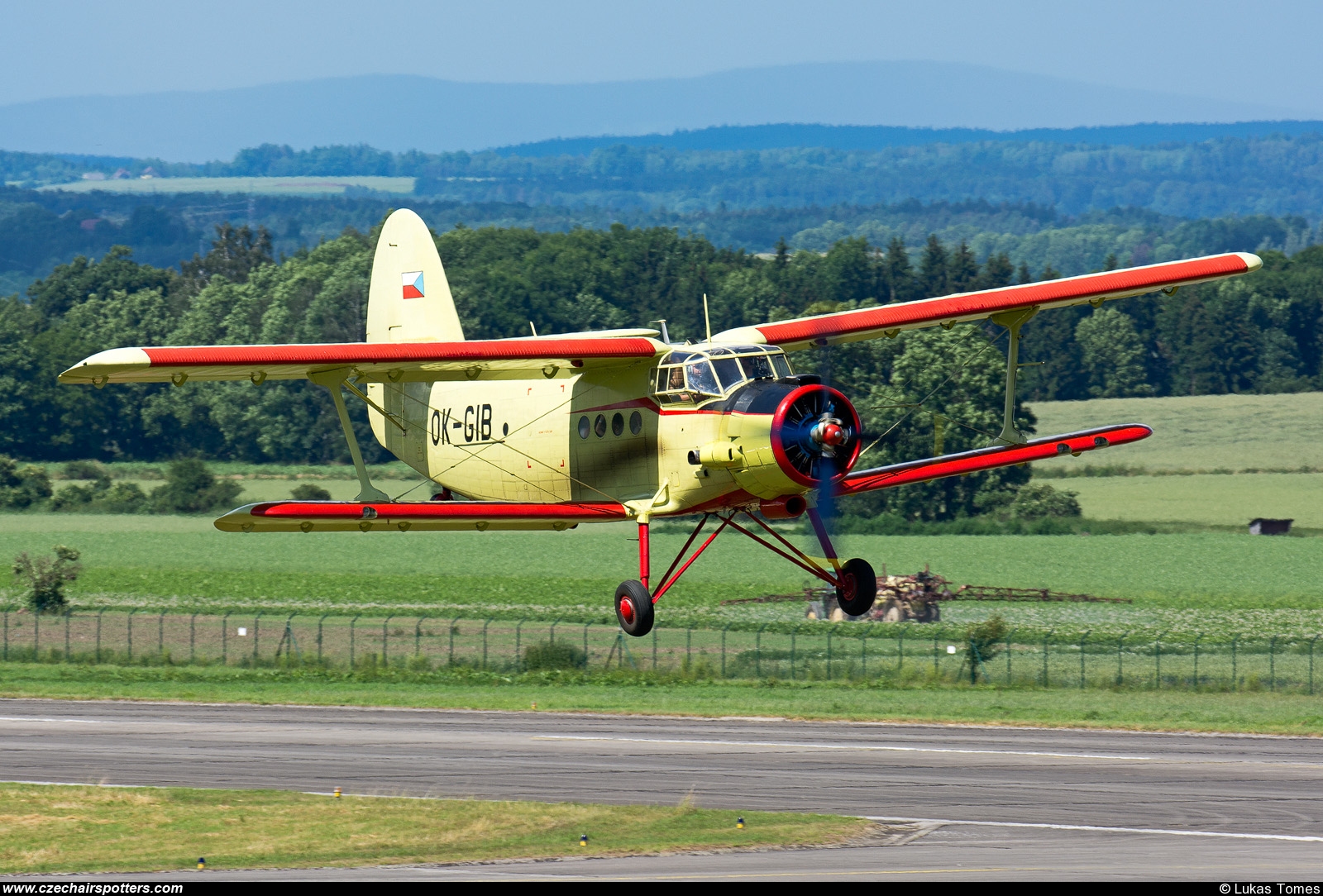 Aeroklub Ceske Republiky &ndash; Antonov An-2T OK-GIB