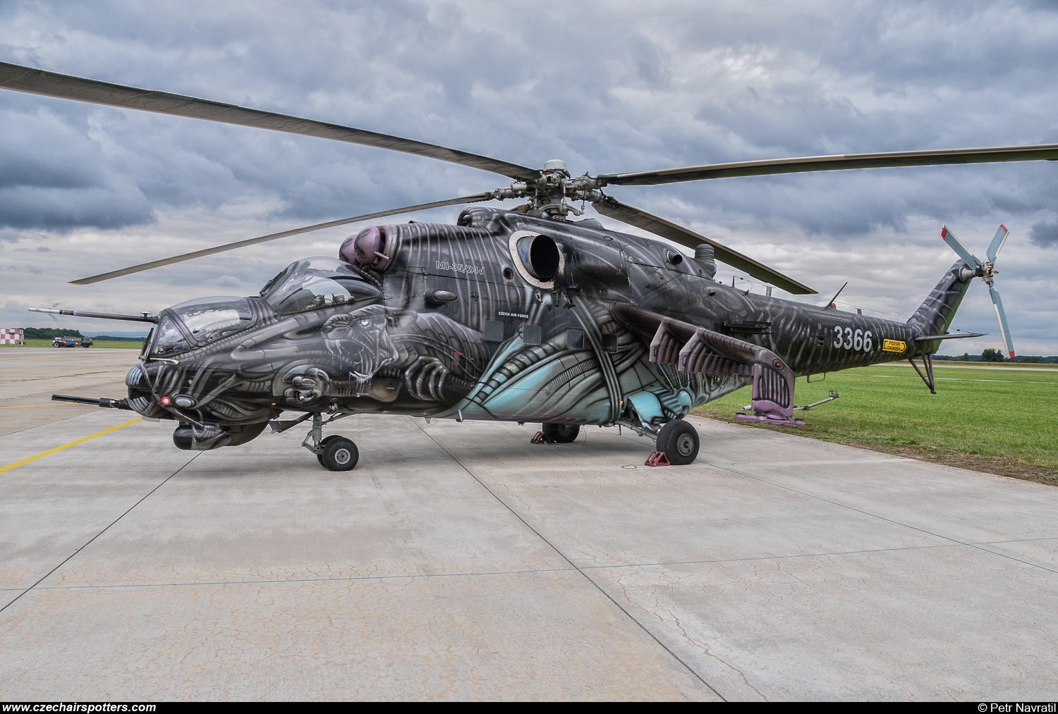 Czech - Air Force – Mil Mi-24V Hind 3366