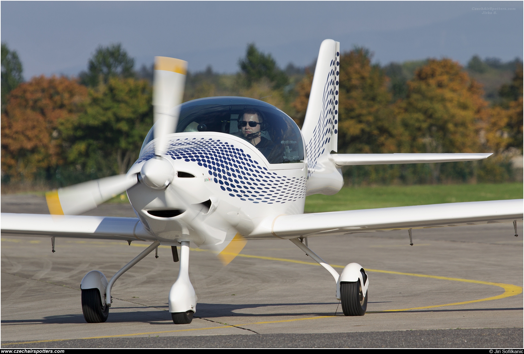 Aeroklub Hronov &ndash; Distar Samba XXL OK-SUA34