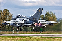 UK - Air Force – Panavia Tornado GR4 ZA542 / 035