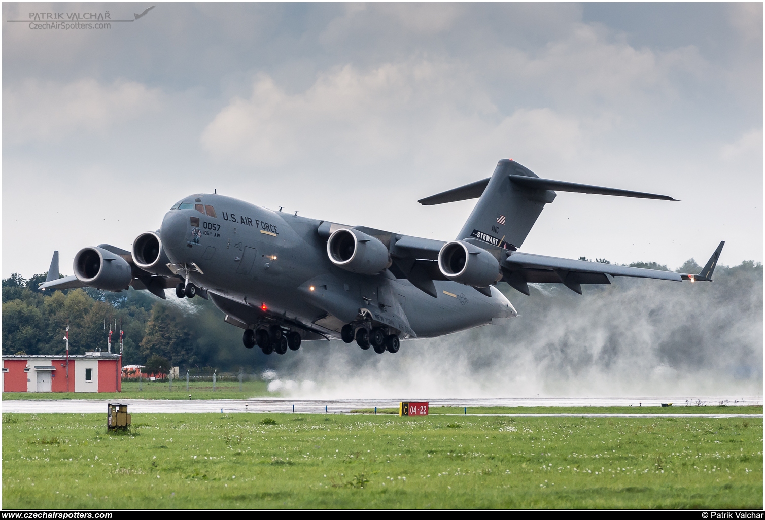 USA - Air Force &ndash; Boeing C-17A Globemaster III 98-0057