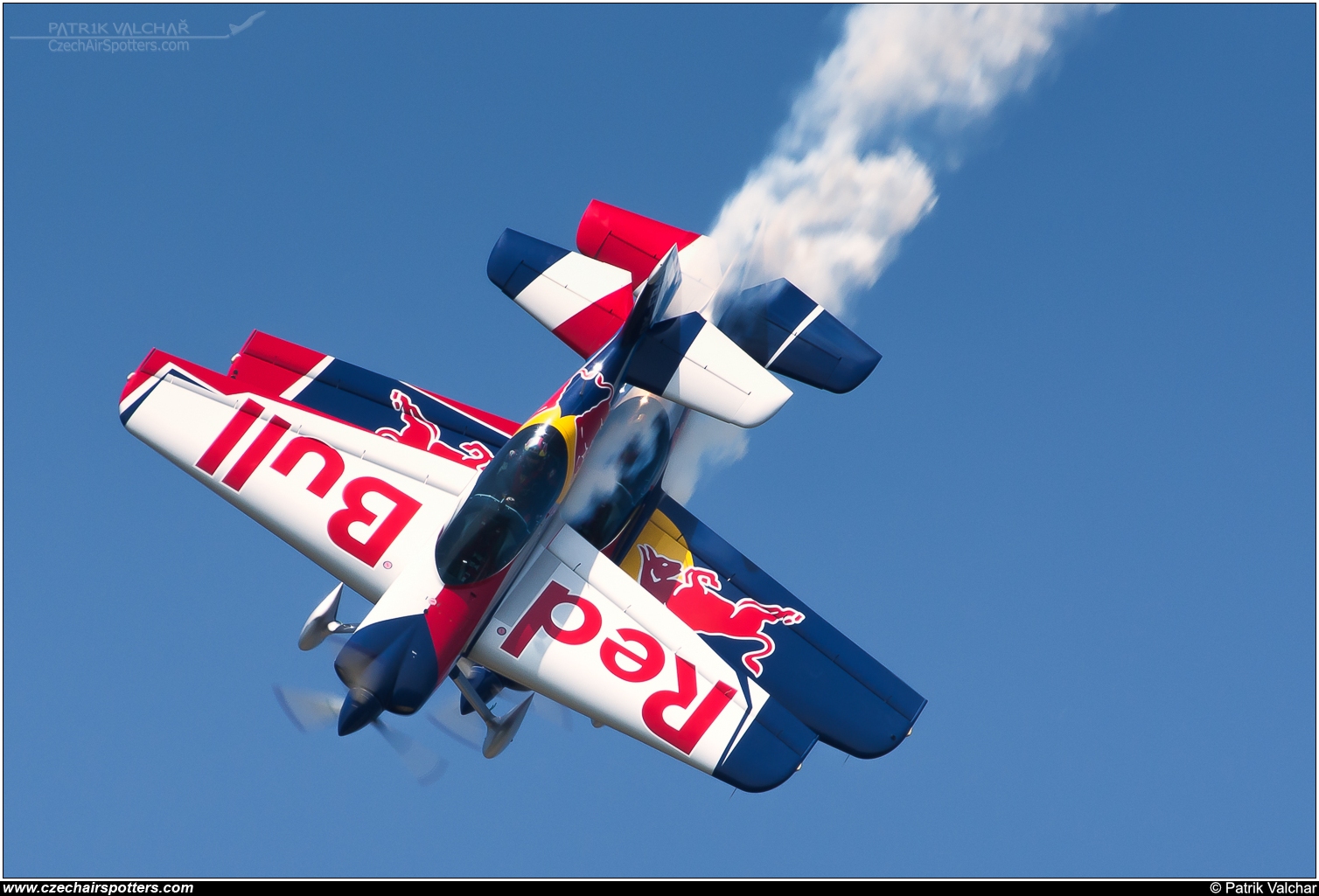 The Flying Bulls Duo – XtremeAir XA42 OK-FBA