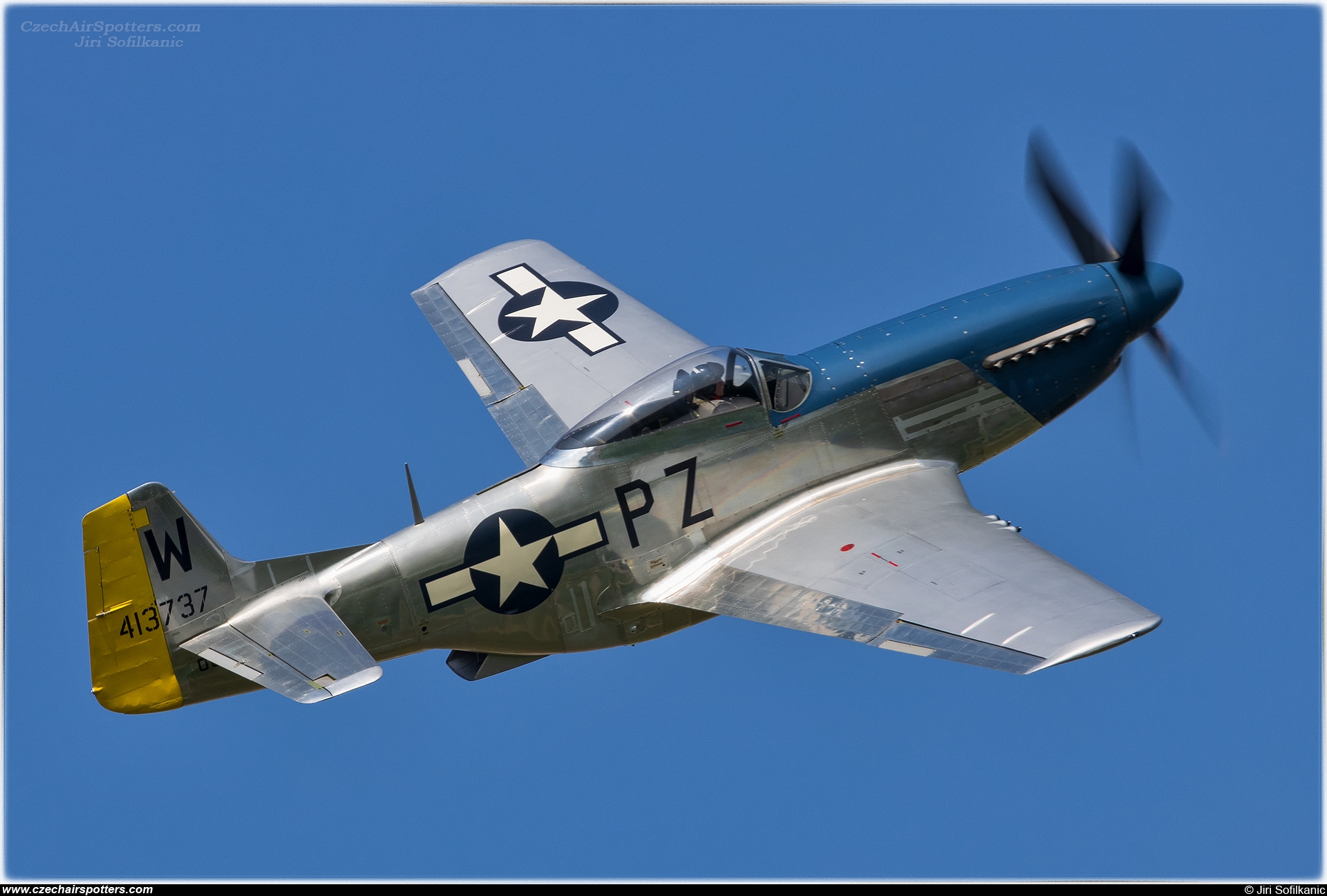 private – North American P-51D-30-NT Mustang OO-PSI