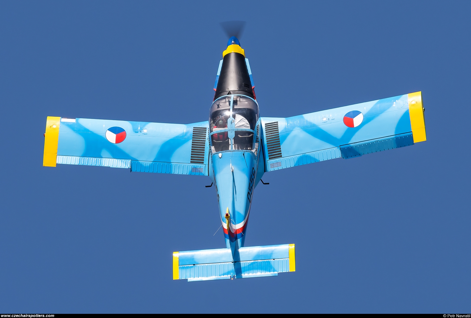 LOM Praha - CLV &ndash; Zlin Z-142CAF 0559