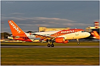 easyJet Airline &ndash; Airbus A319-111 OE-LQR