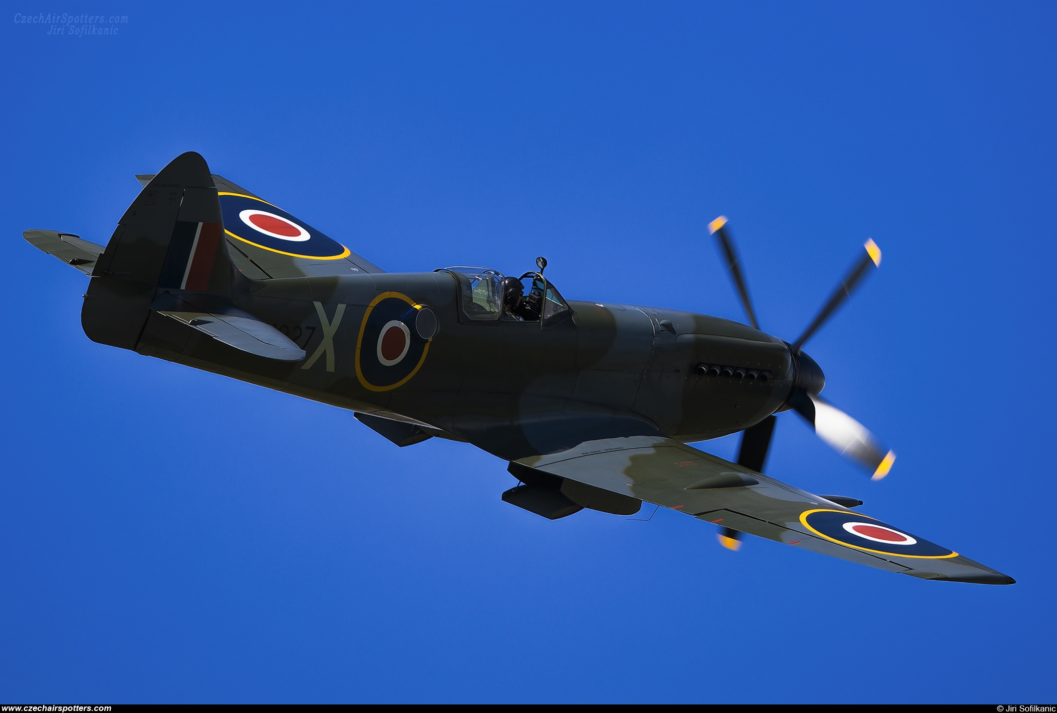 W Air Collection – Supermarine Spitfire FR Mk. XIVe F-AYXX / G9-X