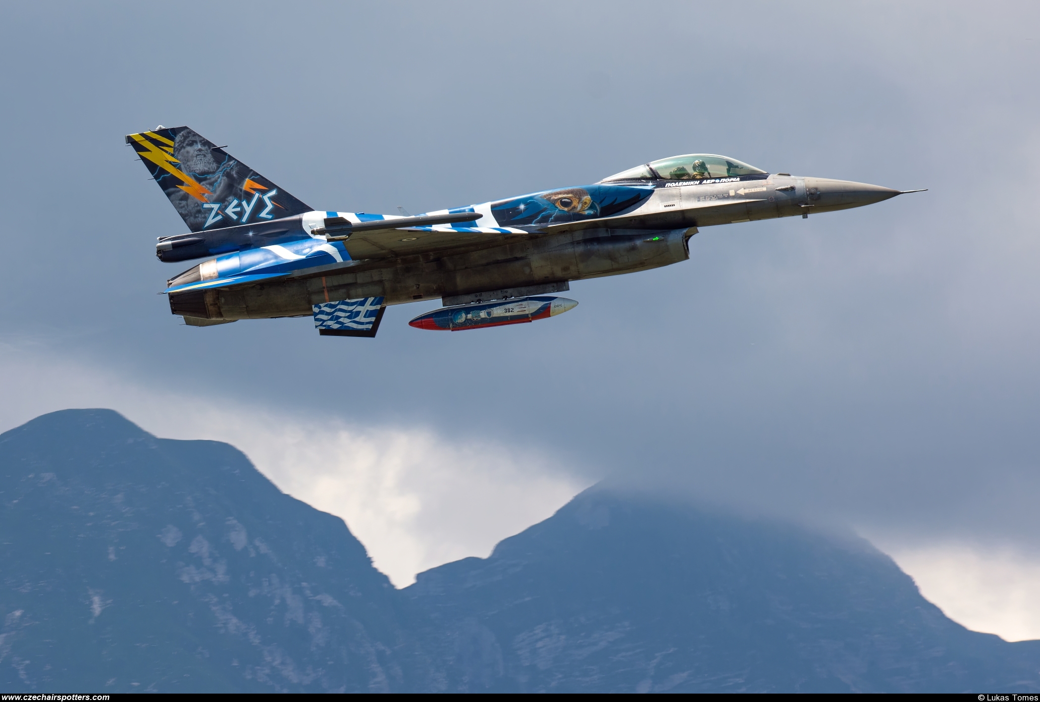 Greece - Air Force – General Dynamics F-16C Fighting Falcon 523